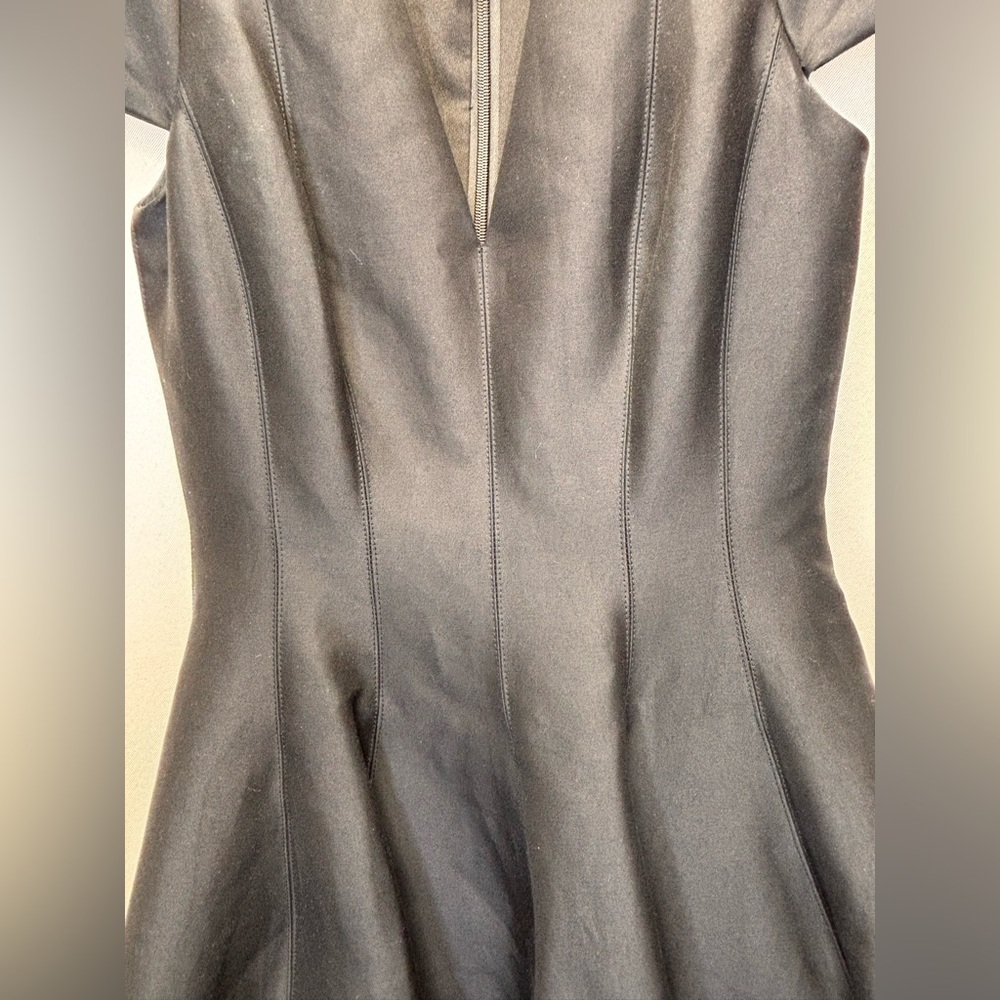 Halston Women's Black Short Sleeve Notch Neck Tulip Skirt Dress Size 2 - Picture 7 of 10